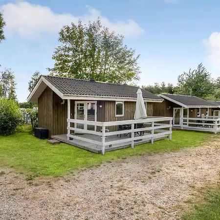 2 Bedroom In *