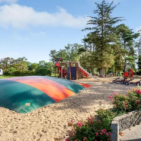 2 Bedroom Gorgeous In *