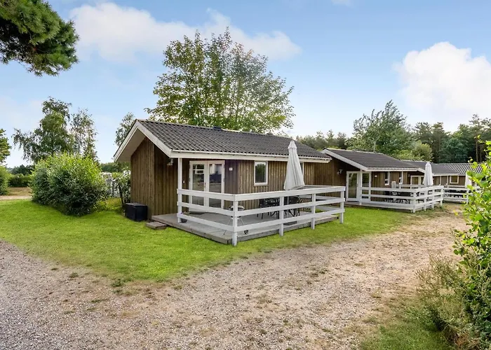 2 Bedroom Gorgeous In *